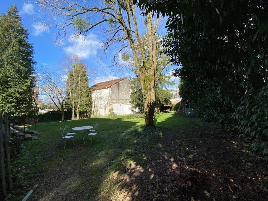 Maison Leocha Sablons-sur-Huisne Εξωτερικό φωτογραφία