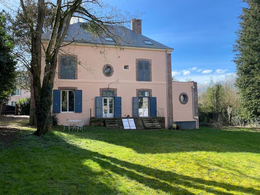 Maison Leocha Sablons-sur-Huisne Εξωτερικό φωτογραφία